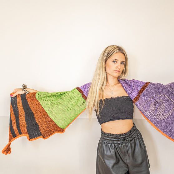 

Hocus Pocus - Shawl
2