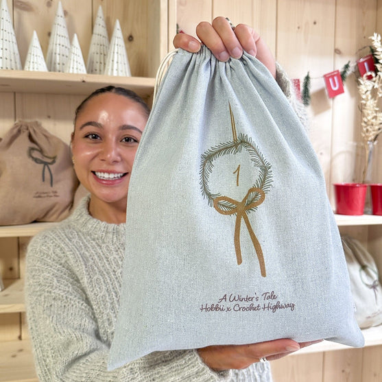 

Crochet Advent Calendar by Crochet Highway - Hobbii
2