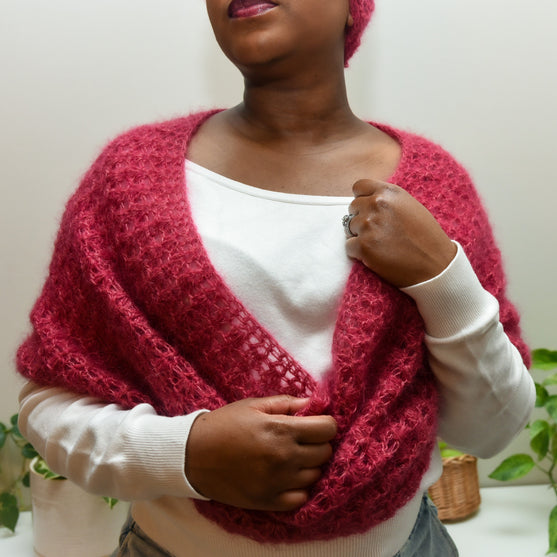 

Feathered Kiss - Cowl & Headband
2