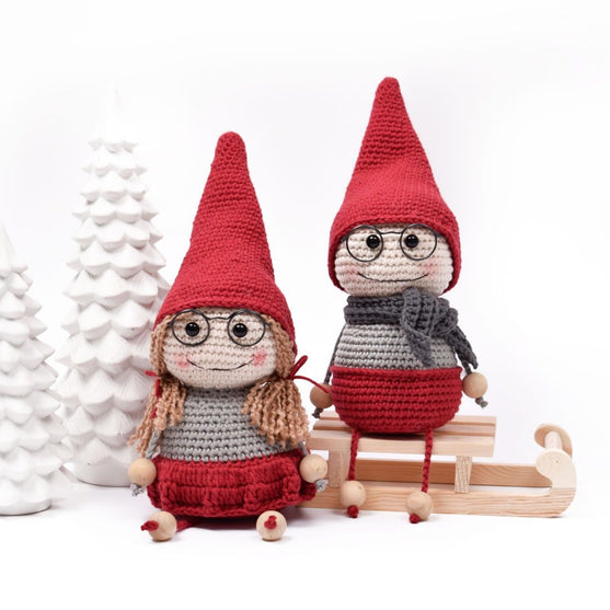 

The elves Kvist and Maise
1