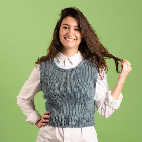 

Vivi - Cropped Vest
7