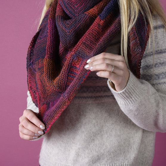 

Grenade - Domino Shawl
2
