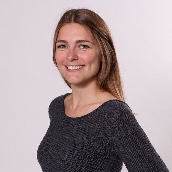 

Deep Back with Sleeves
3