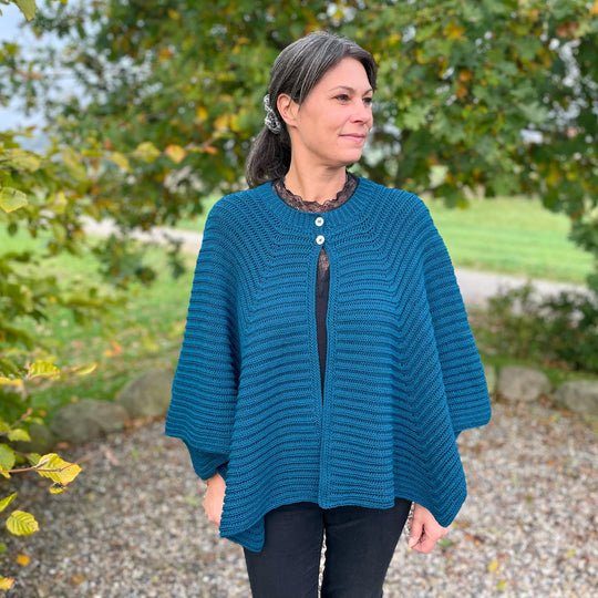 Embrace - Capelet