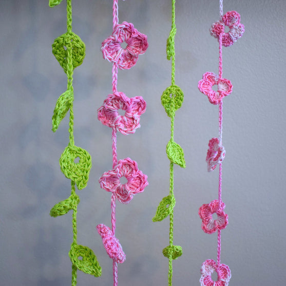 

Flower & Leaf - Decor
1