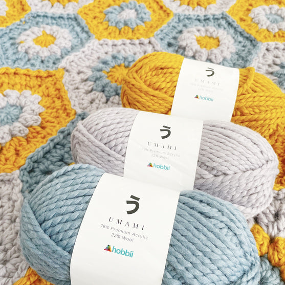 

Oopsie Daisy Hexagon - Blanket
5