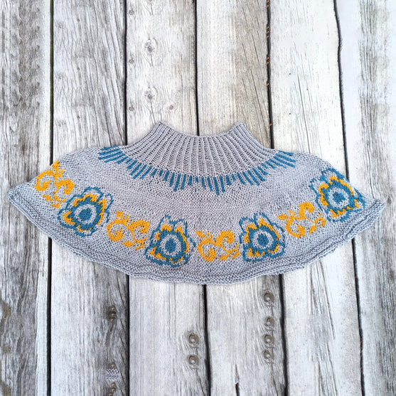 

Spring Flora - Neck Warmer
7