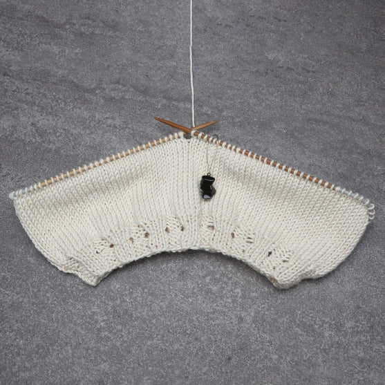 

Stitch markers with Wire - Hobbii
3