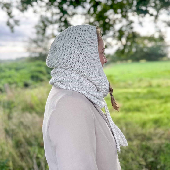

Hoodie Scarf
2