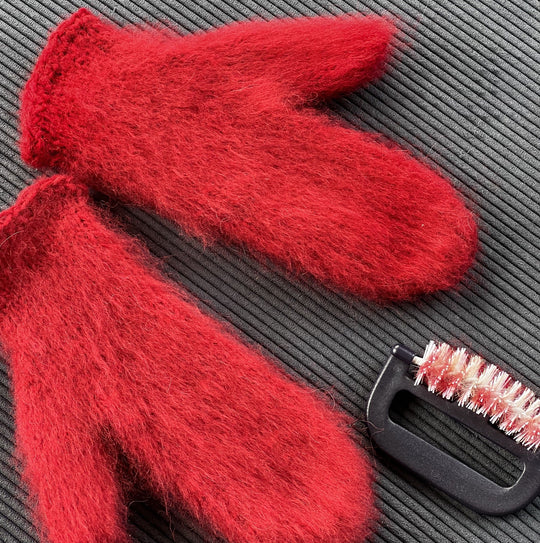 Elmo - Mittens Fuzzy Edition