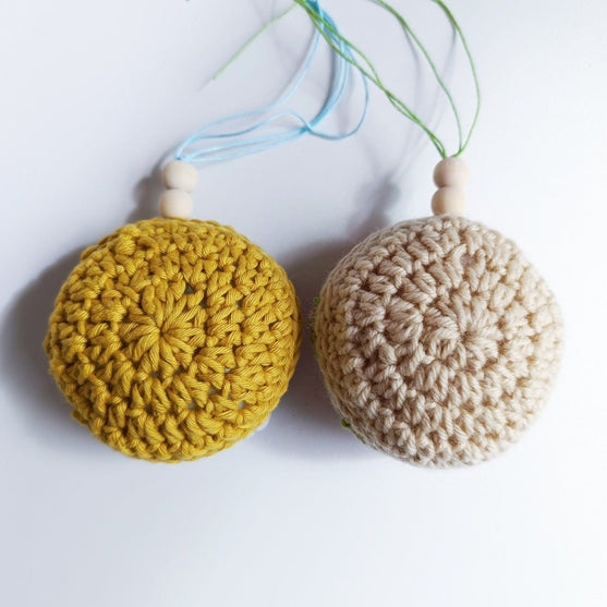 

Skina - Christmas Baubles
4