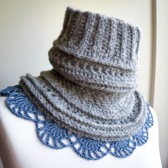 

Dafna - Cowl
2