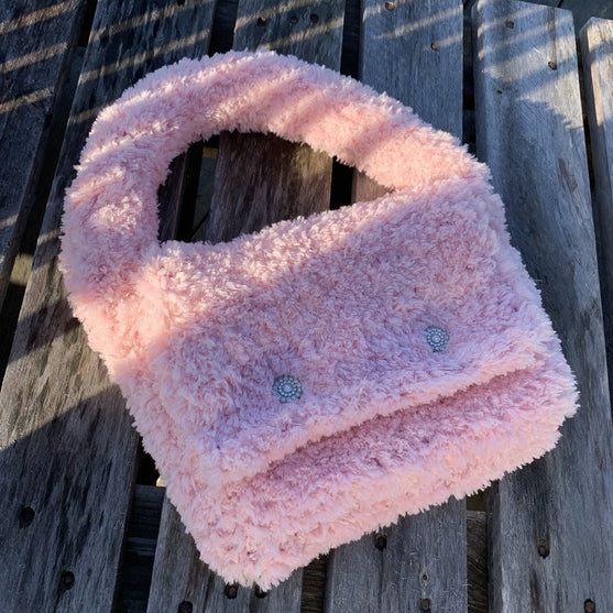 

Phoebe - Bag
5