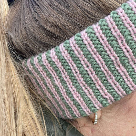 

Easy Coloured Rib Headband
3