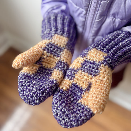 

Glow Check - Mittens
1