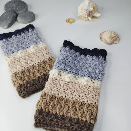 

Nature’s Beauty - Wrist Warmers
4