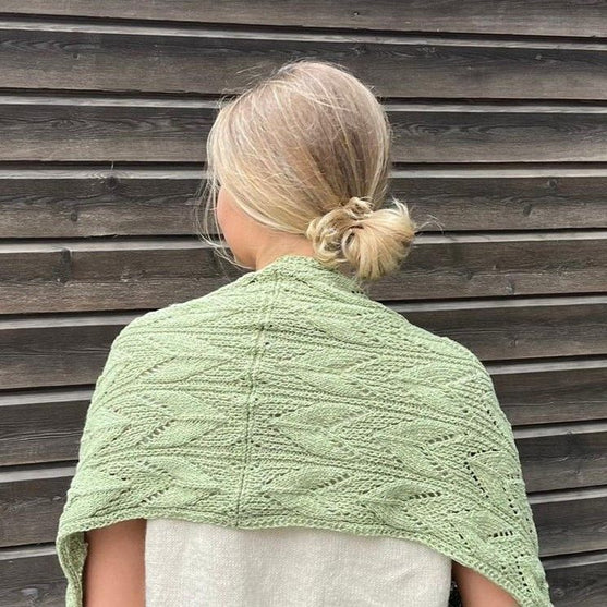 

Nellie - Shawl
3