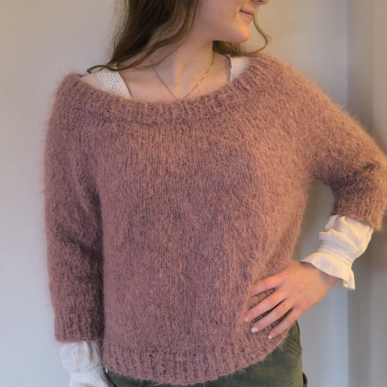 

Suri – Sweater
8