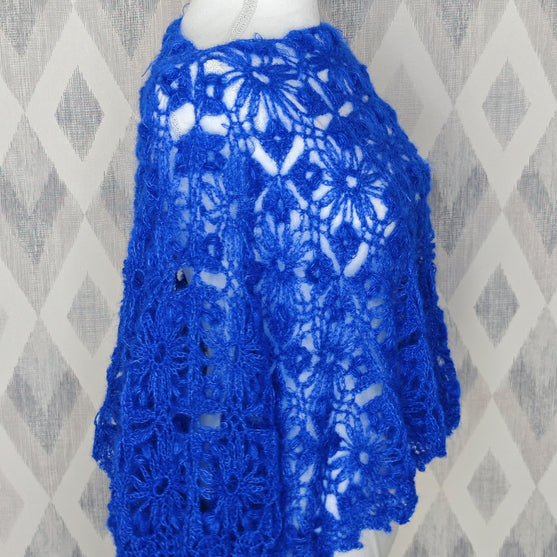 

Blush Blossom - Poncho
4