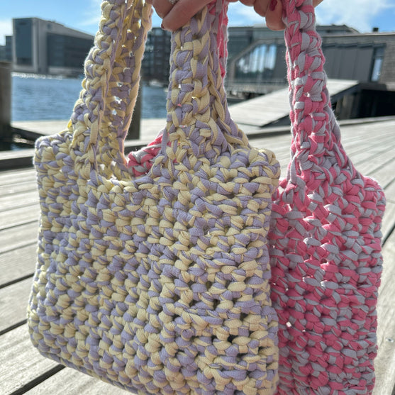 

Shopper Tote - Bag
8