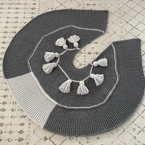 

Festive Tassels - Christmas Tree Skirt
1