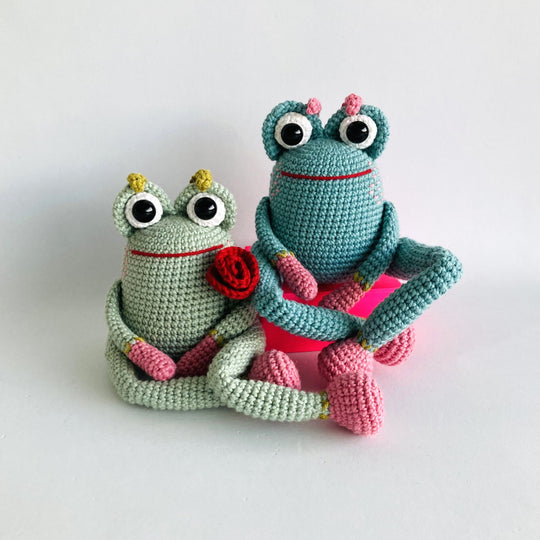 Valentine Frog