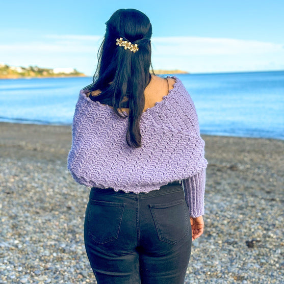 

Jade - Sweater Scarf
7