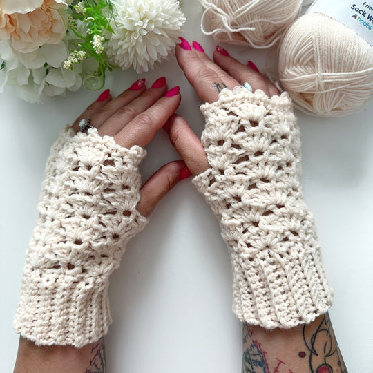 Icy Thistle - Fingerless Gloves