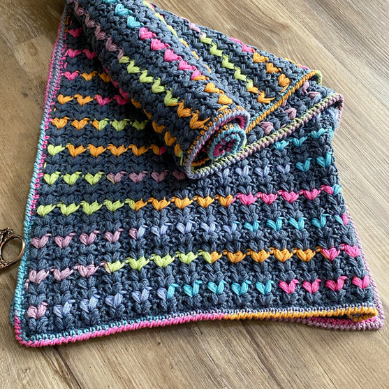 

Heart’s Desire - Scarf
7