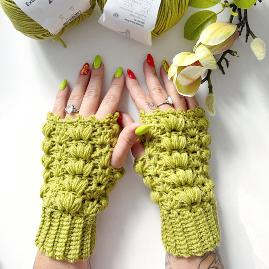 Amarië - Fingerless Gloves