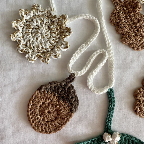 

Solstice - Garland
6