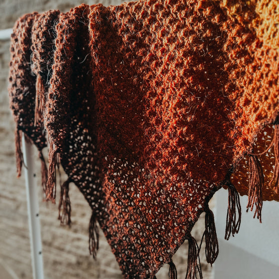 

Mini Acorn - Shawl
6