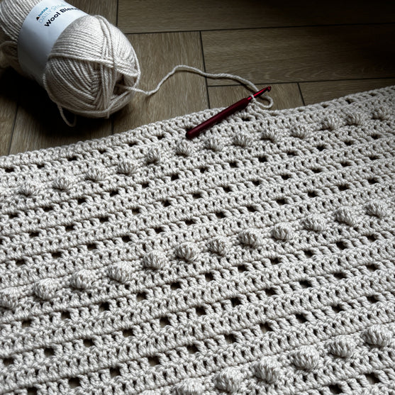 

New Hope - Bobble Blanket
6