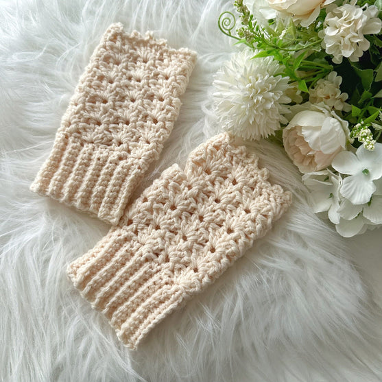 

Icy Thistle - Fingerless Gloves
7