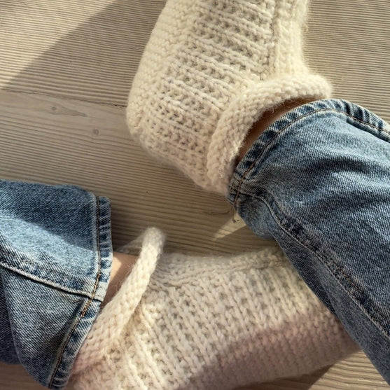 

Easy Evening Slippers
2