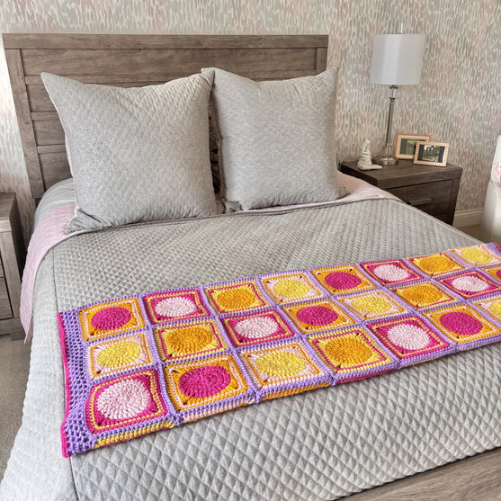 

Retro Circles - Blanket
3