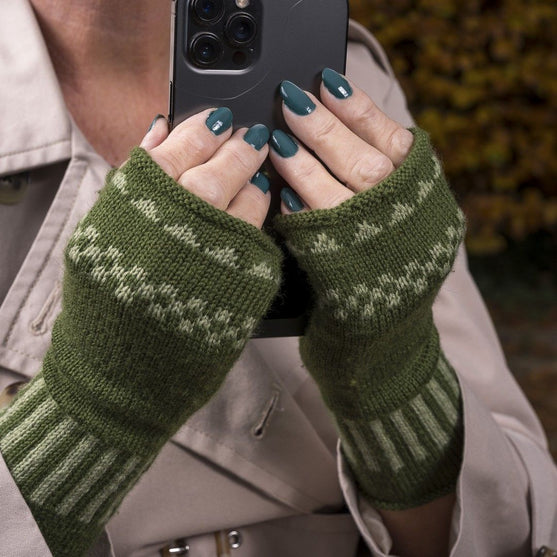 

Just a Half – Mittens
1