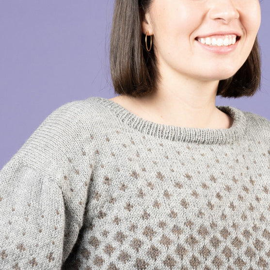 

Maggie - Sweater with colorwork
7