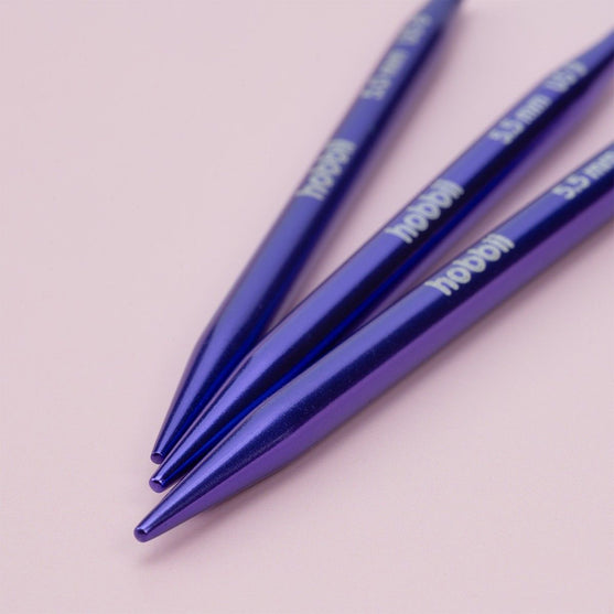 

Stellar Short Interchangeable Circular Needle - Amethyst - Hobbii
4
