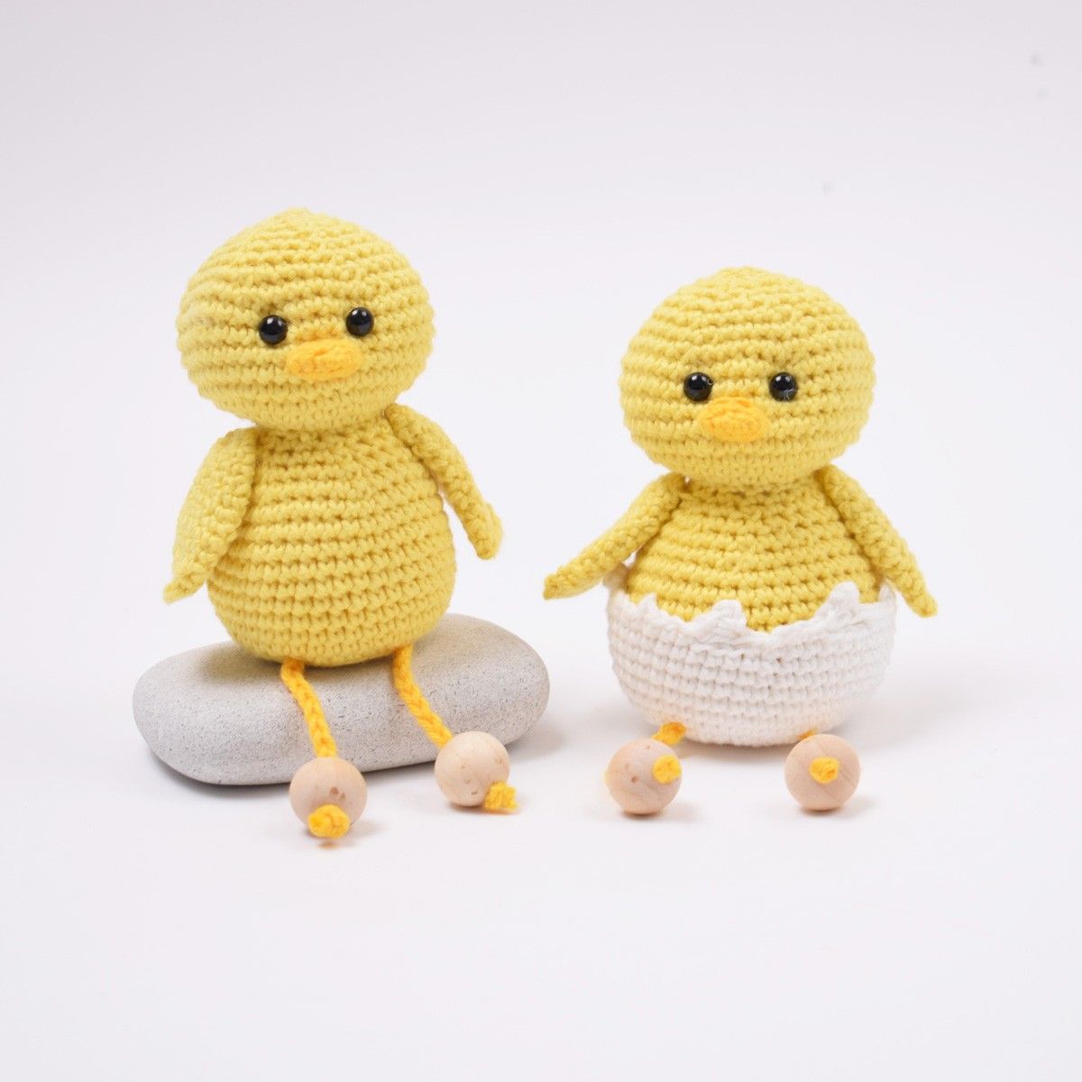 Easter Chicks with Shell - Small – Hobbii