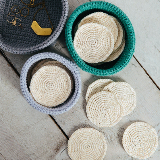 

Make-up pads and pots
7