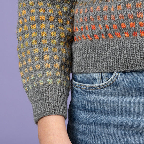

Pi - Sweater with dots
6