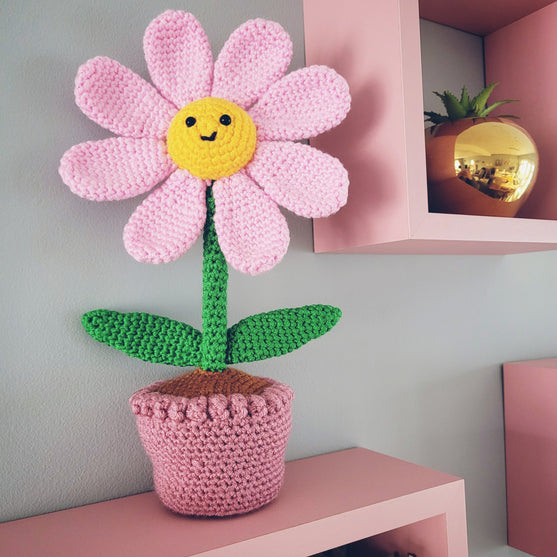 

Flora The Flowerpot
3