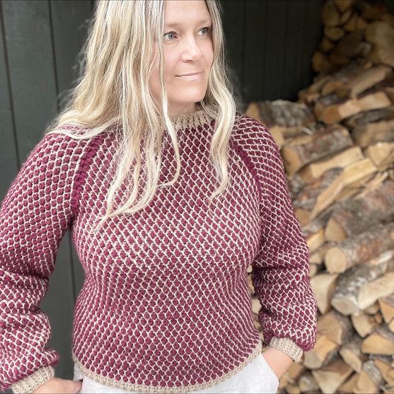 

Wintercherry - Sweater
3