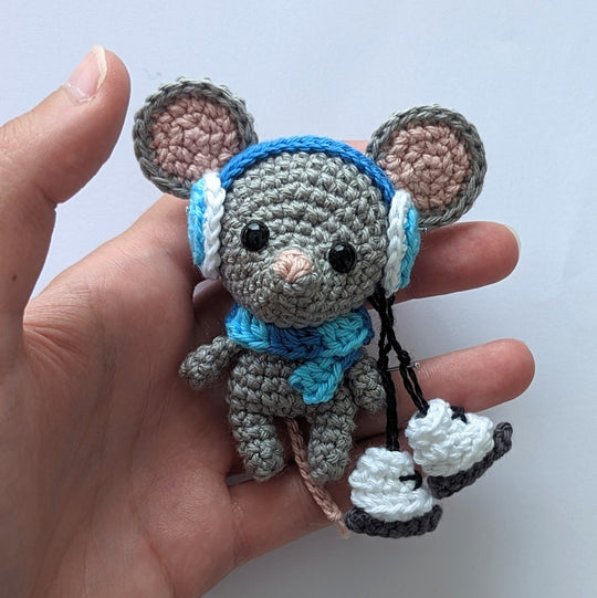 Trilly - The Ice-Skating Mouse
