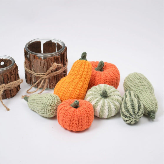 

Decorative Pumpkins - Round
4