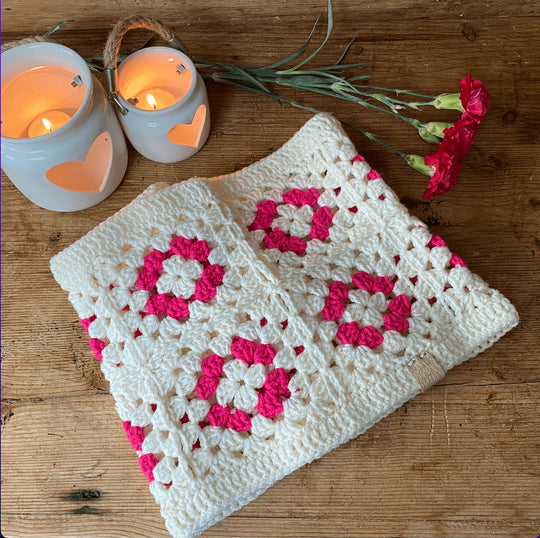 Circle of Hearts - Cowl