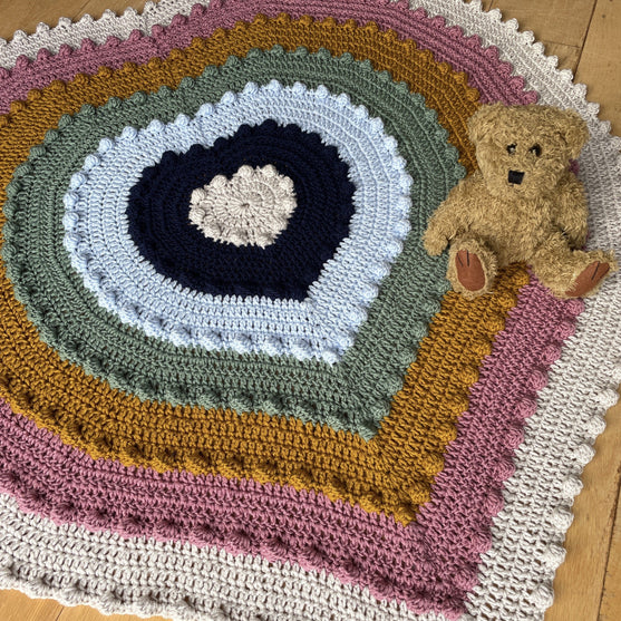 

Atria Bobble Heart - Blanket
4