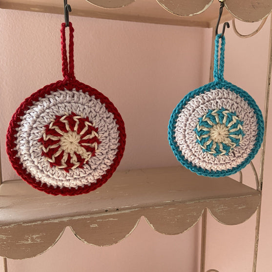 

Holiday - Ornament
11