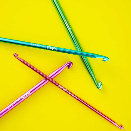 

Alu Double Ended Tunisian Crochet Hook Set - 14 cm - Hobbii
8